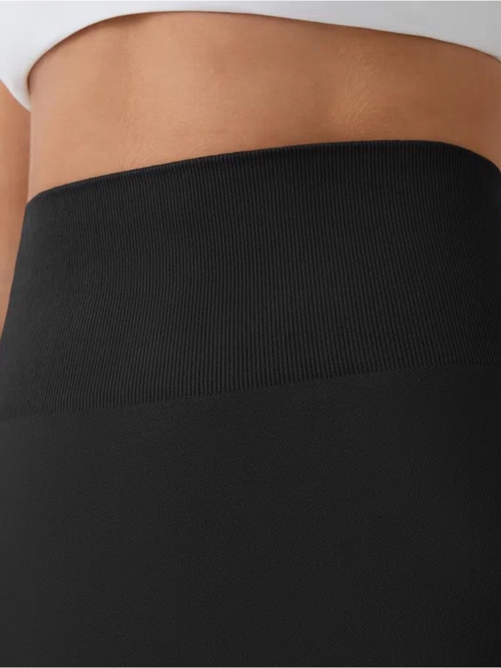 Halara compression leggings - Picture 8 of 9